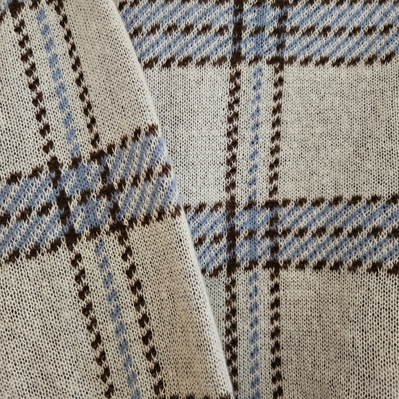 Plaid Sweater - Picture 6 of 11